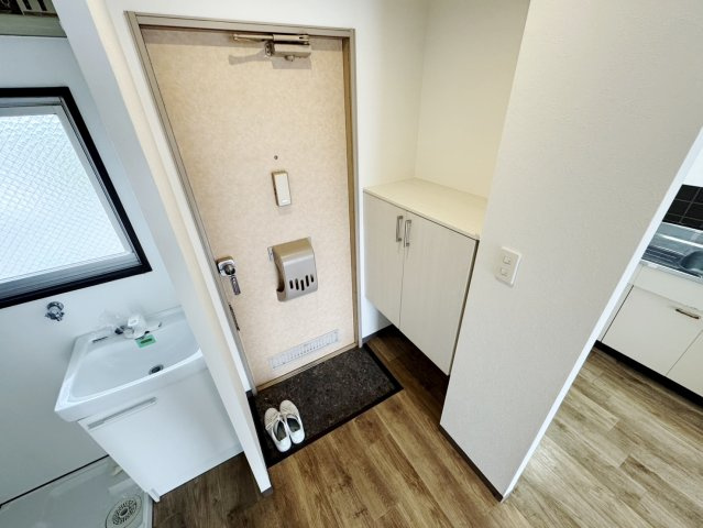 メゾンドアキの玄関