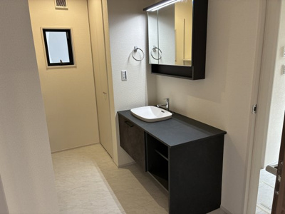 【独立洗面台】 | 大津市錦織1丁目7付近　新築戸建 | 2025年12月撮影