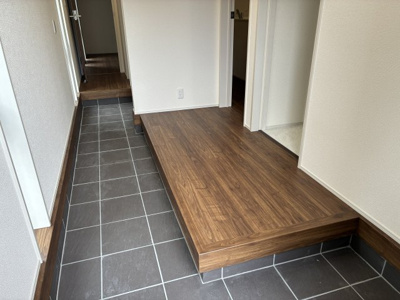 【玄関】 | 大津市錦織1丁目7付近　新築戸建 | 2025年12月撮影