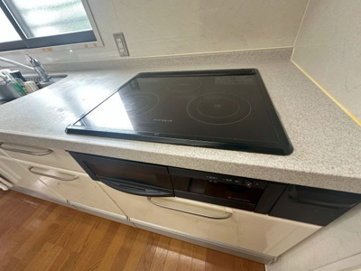 【キッチン】 | 諏訪野町戸建 | 3口IHクッキングヒーター