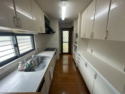 【キッチン】 | 諏訪野町戸建 | 収納たっぷり