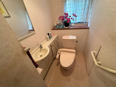 【トイレ】 | 諏訪野町戸建 | 1階トイレ