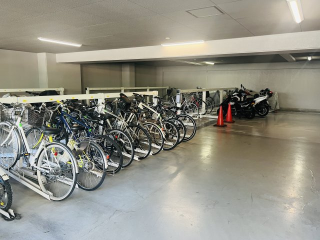 ヴィルヌーブ神戸五色山の駐輪場