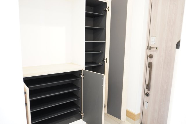 草加市苗塚町 未入居戸建 全16棟 8号棟の収納