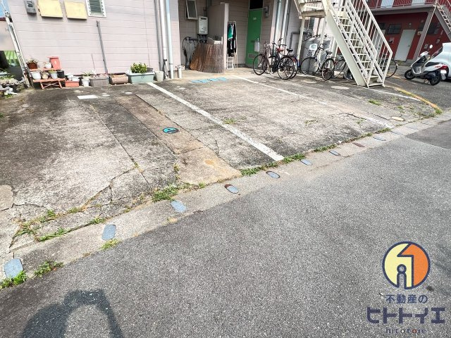 サンハイツ長浜の駐車場