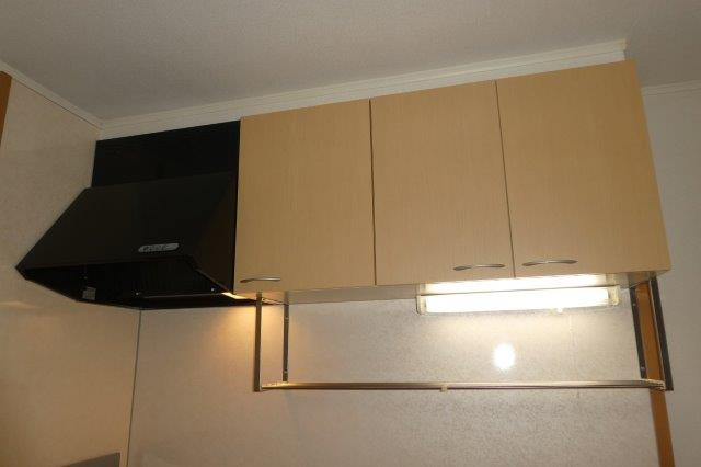 ブランプレジールAのキッチン|キッチン上収納