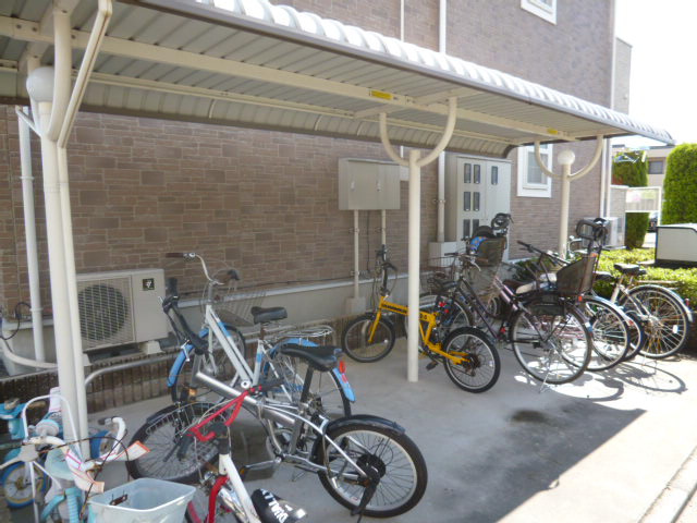 ブランプレジールAのその他共用部分|自転車置き場