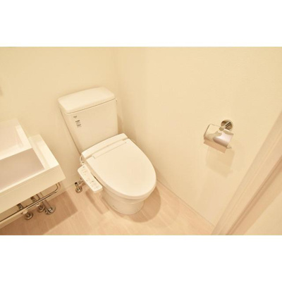 【トイレ】 | アドバンス新大阪ラシュレ | 物件の画像8