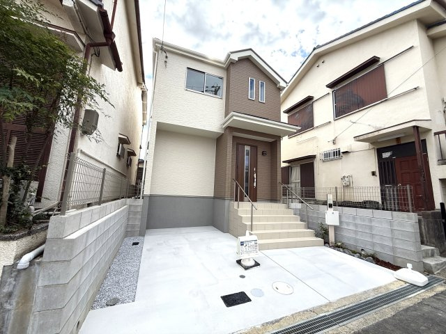 堀上緑町１丁　新築一戸建