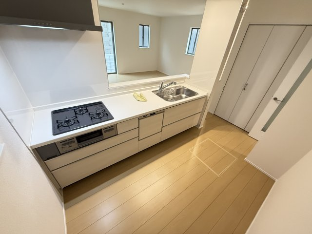 堀上緑町１丁　新築一戸建のキッチン