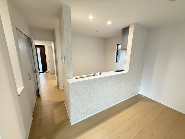 堀上緑町１丁　新築一戸建のキッチン