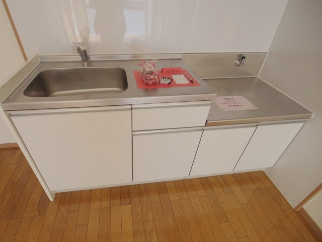 シャトル緑井のキッチン