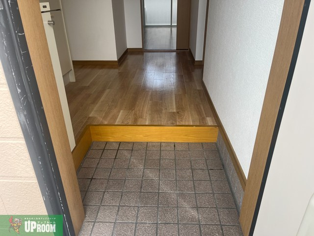 スプリングワン合田の玄関