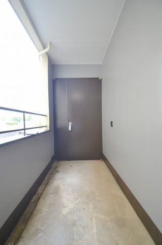 広島市中区舟入南３丁目の店舗事務所の玄関