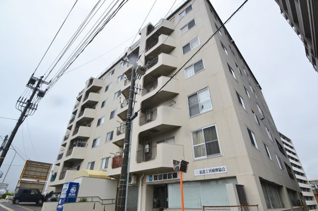 リバーサイド舟入の外観