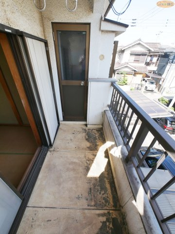 加古川市別府町新野辺北町8丁目　中古戸建のバルコニー
