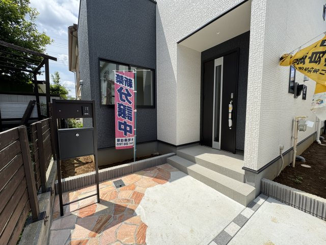 柏市ひばりが丘新築戸建【柏第八小学校：10分】のエントランス|エントランス・玄関ポーチ