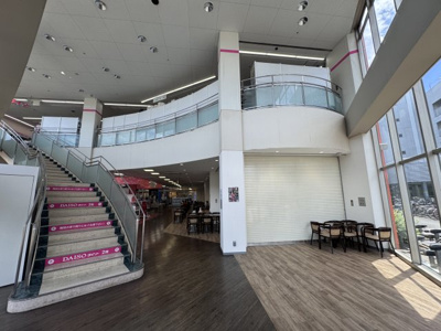 【エントランス】 | BIGBOX東大和　テナント①+②