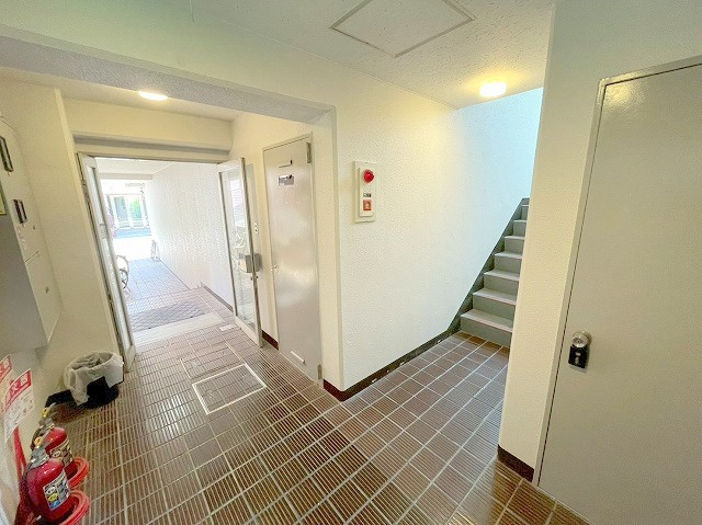 マンションパドレのロビー