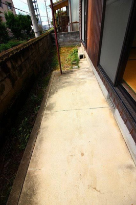 【庭】 | 鹿毛貸家