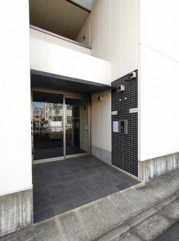 Dimora世田谷のエントランス