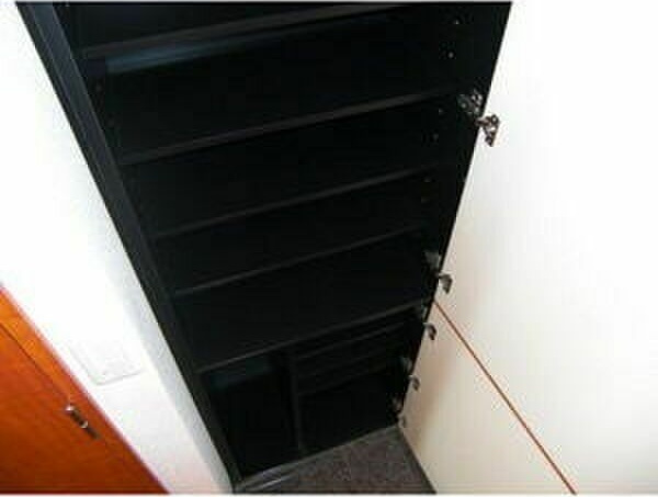 レーべスト平安の玄関