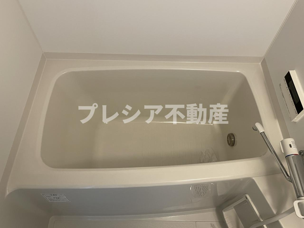 ソリューション甲子園の浴室