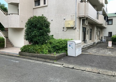 【外観】 | ダイトープラザ１ｓｔ | 物件の詳細については、現地を見てわかること以外に、役所や法務局などで調べないとわからないことがあります。そのため、現地に行く場合は、もしこの物件を買ったらどのような生活ができるかをイメージしましょう。