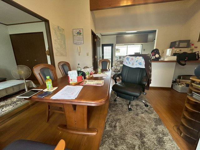 鹿嶋市大字荒井　中古戸建の居間・リビング