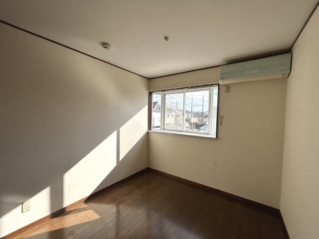 神谷3丁目住宅の洋室|4.5帖洋室　子供部屋にも使い勝手の良い広さです