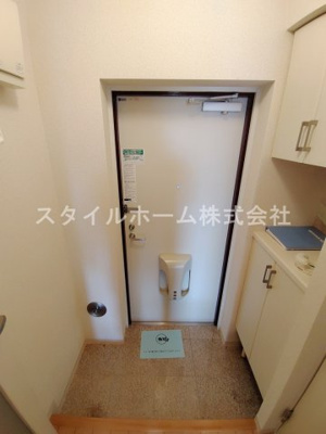 【玄関】 | プログレス | 別部屋写真です。