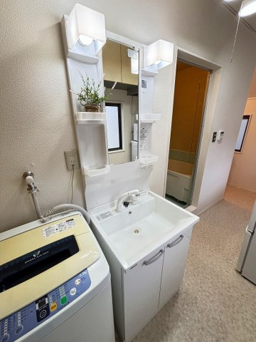 ☆シャワー水栓付独立洗面化粧台☆