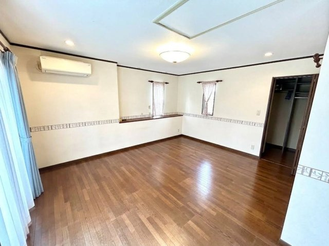 神戸市西区桜が丘西町1丁目　戸建の洋室|※AIによる家具消し等の処理を行っております。