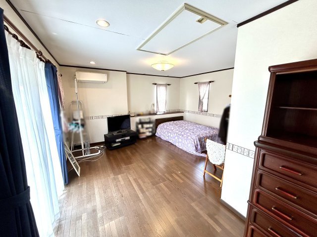 神戸市西区桜が丘西町1丁目　戸建の洋室