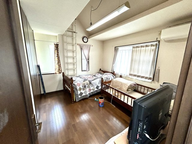 神戸市西区桜が丘西町1丁目　戸建の洋室
