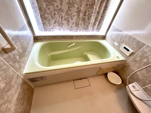 神戸市西区桜が丘西町1丁目　戸建の浴室