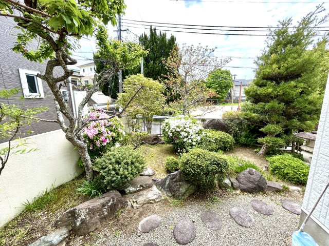 神戸市西区桜が丘西町1丁目　戸建の庭