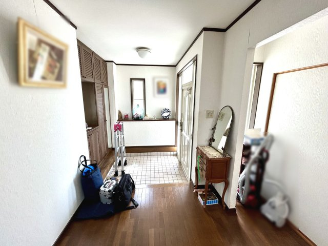 神戸市西区桜が丘西町1丁目　戸建の玄関