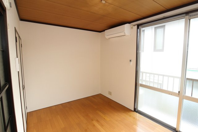 第1コーポおがたの内装|別部屋の写真です