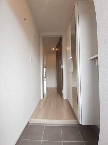 キャニオン・Ｍ　Ⅱの玄関