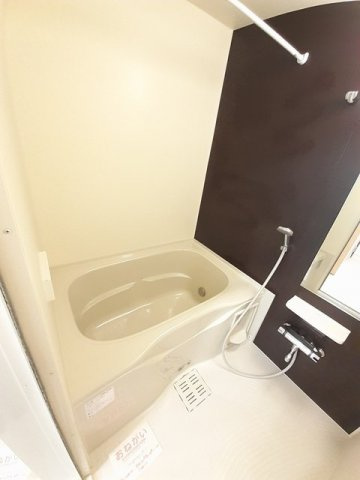 メゾン・ボヌールの浴室|日々の疲れを癒すお風呂付です