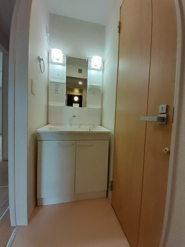 メゾン・ボヌールの洗面所|コンパクトで使いやすい洗面所