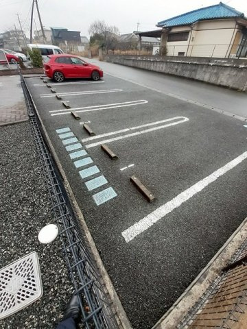 ノバ・グランツＡの駐車場|駐車場です