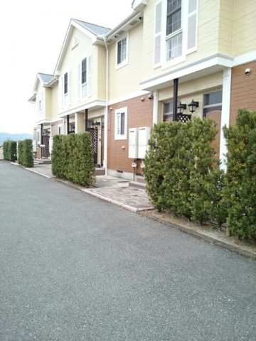 サンルート白川のエントランス|清潔なエントランスです