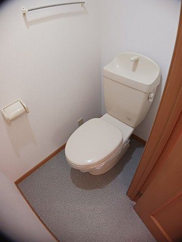 サンシャイン姫島Ａのトイレ|落ち着いたトイレです