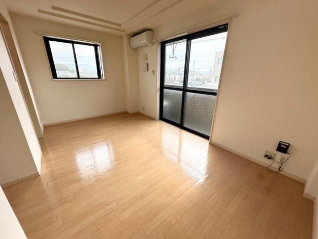 リヴィール・ワンの居間・リビング|リビング