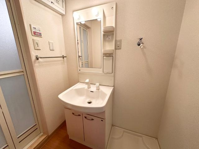 リヴィール・ワンの洗面所|洗髪洗面化粧台