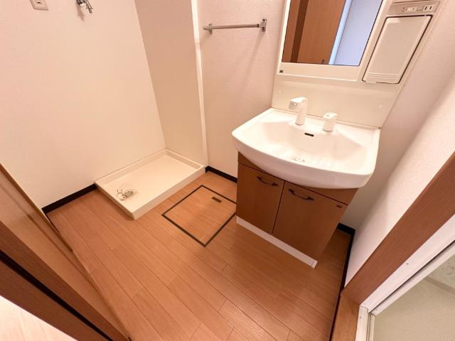 ファニープレイスの洗面所|脱衣所