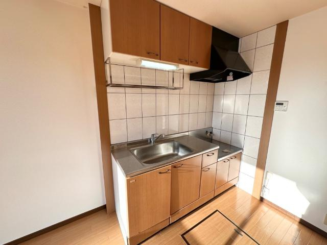 ファニープレイスのキッチン|キッチン