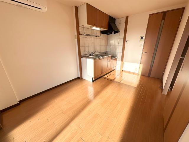 ファニープレイスの内装|ダイニング